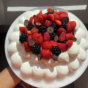 Pavlova fruits rouges